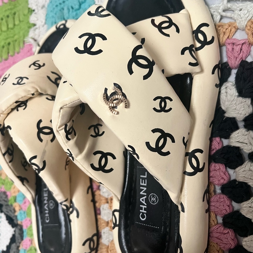 Cream and Black Sandals with Iconic Designer-inspired